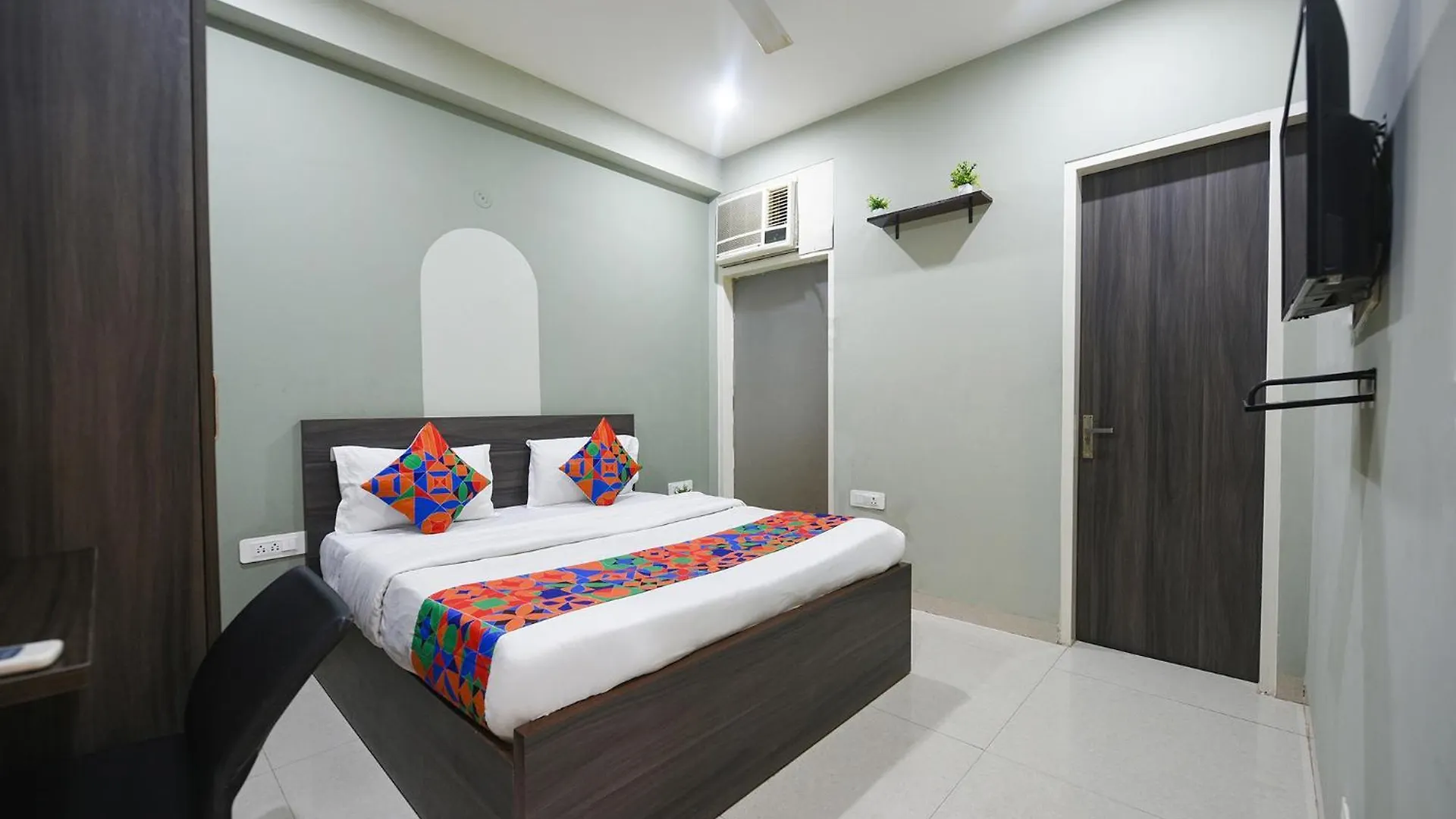 Fabhotel Alpha Gurgaon