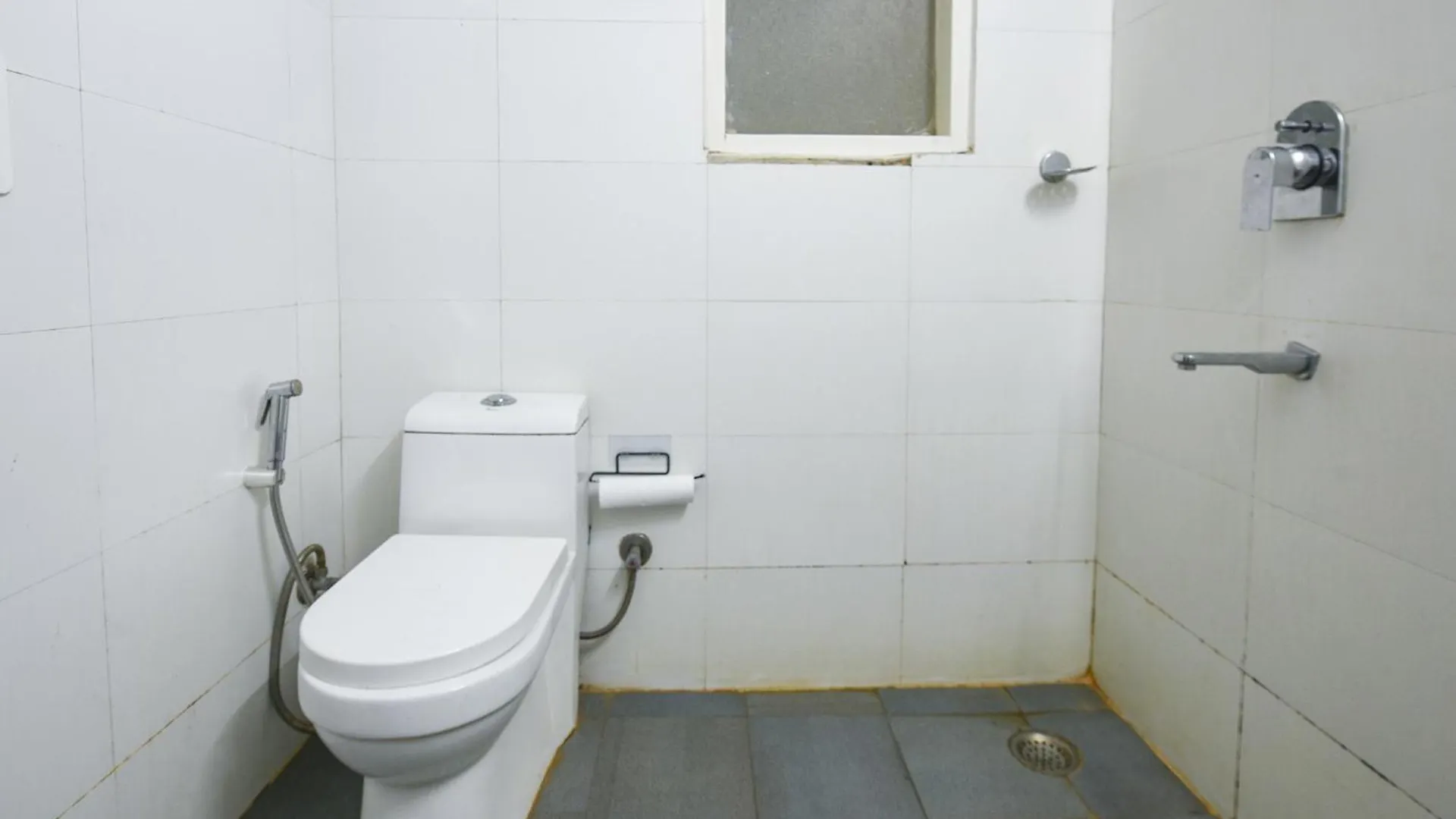 Fabhotel Alpha Gurgaon Hotel