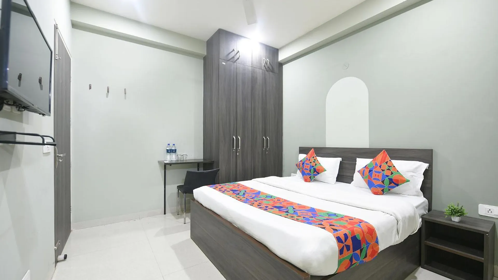 فندق Fabhotel Alpha غورغاون