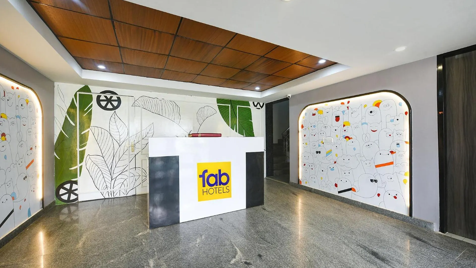 Fabhotel Alpha غورغاون 4*,
